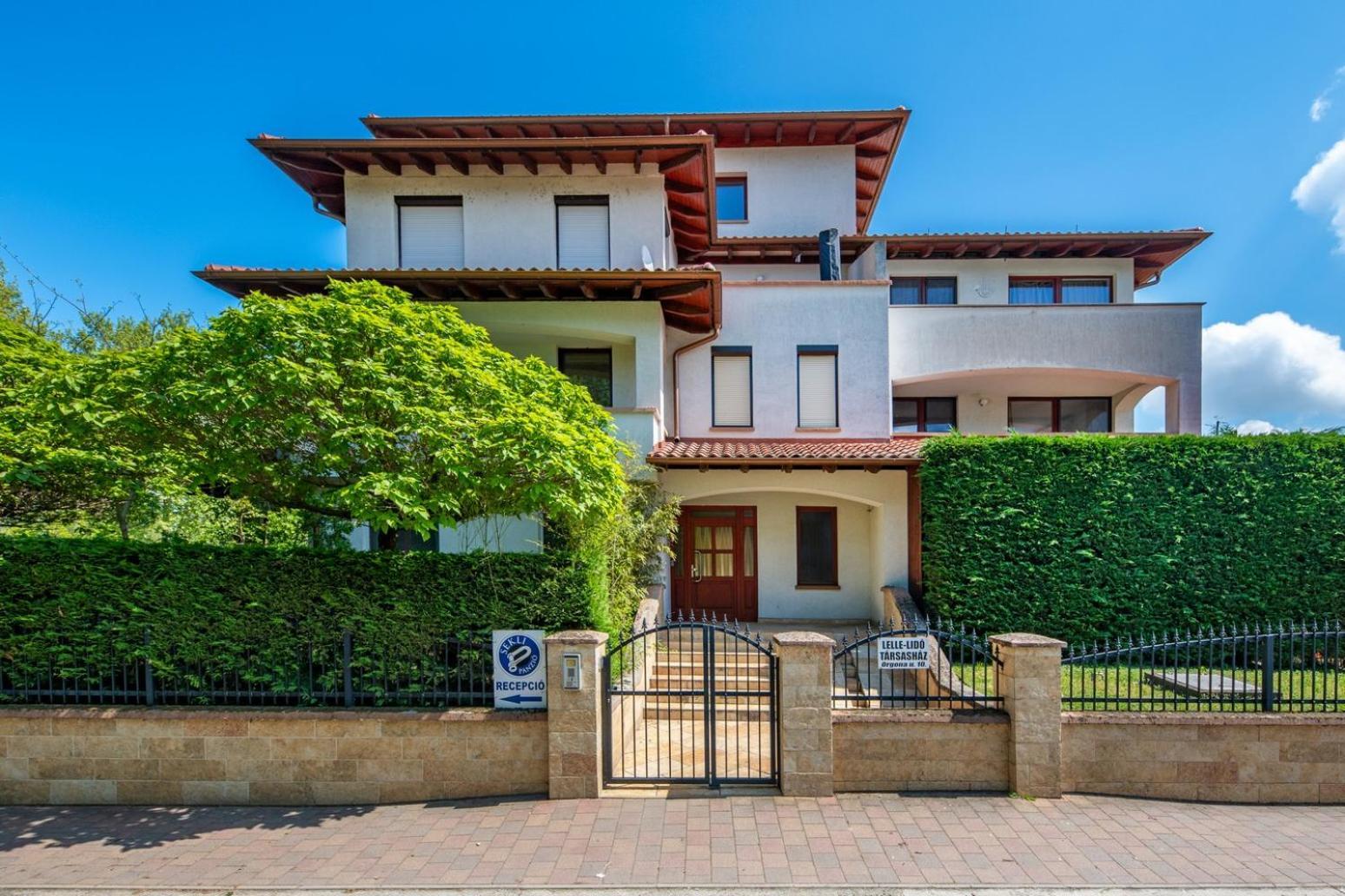 Sekli Apartman Балатонлелле Экстерьер фото